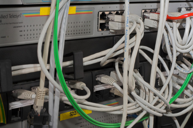how to choose a dedicated server